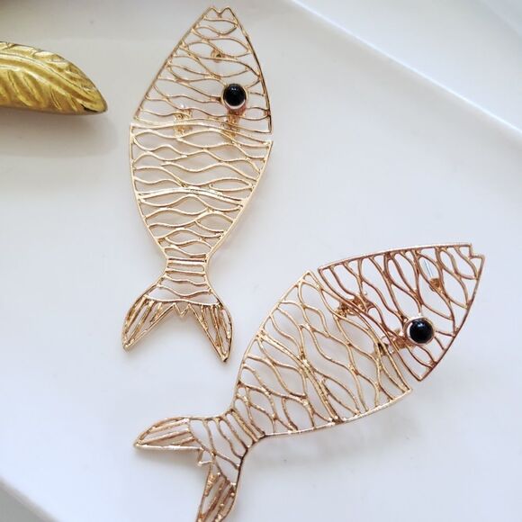 New! Zara Fish Earrings - Picture 6 of 7